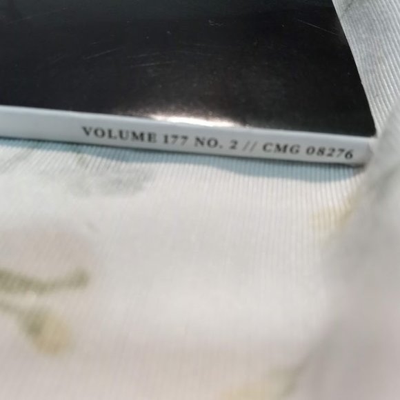 Oscar Isaac Esquire magazine - Picture 6 of 6